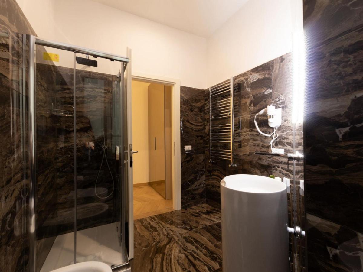 Appartement The Rent - Elegant Five-bedrooms Near Colosseo *